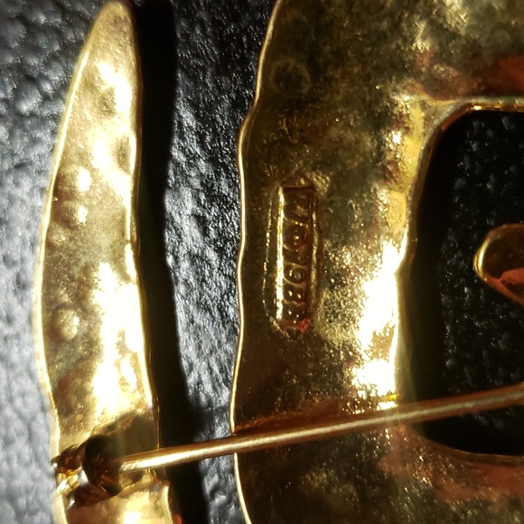 Vintage Hammered Brooch - Picture 4 of 5